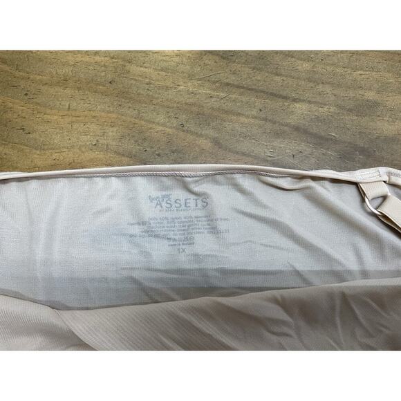 Love Your Assets Sara Blakely Spanx Shapewear Cami Beige Tank Cool Control 1X - Picture 7 of 8